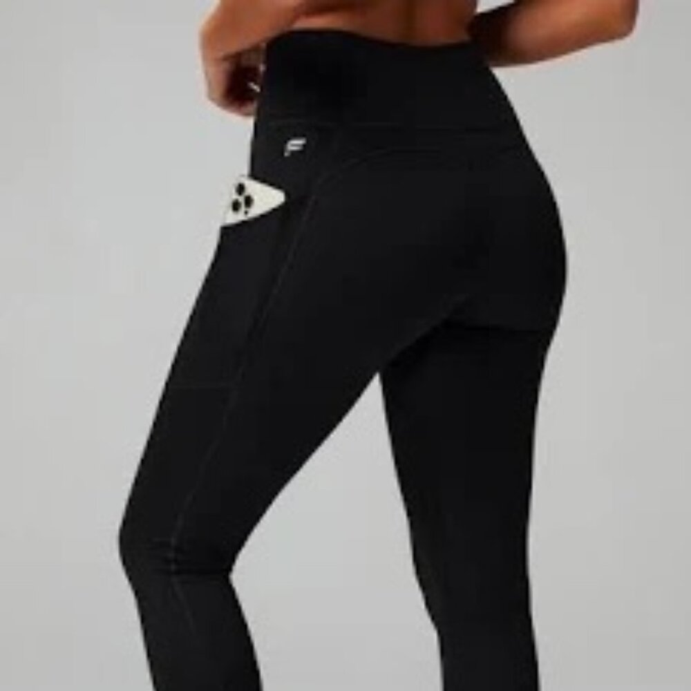 Fabletics Oasis PureLuxe High-Waisted 7/8 Legging / Black / 1X